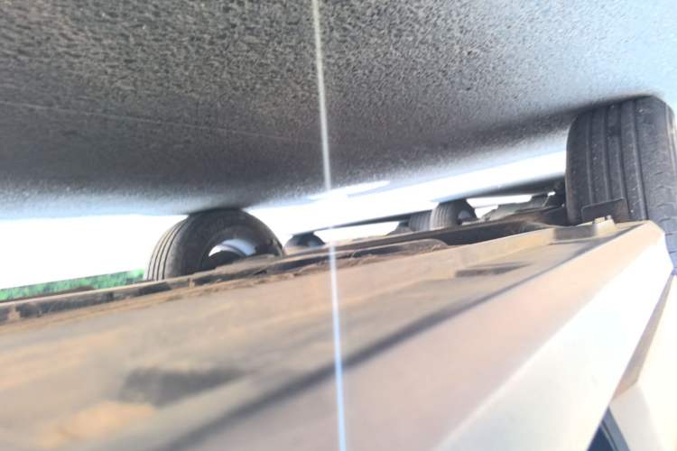 Used FORTHING T5 2022 Grand Edition 1.6L Manual Dream-Chasing Five-Seat Model Right Side Sill