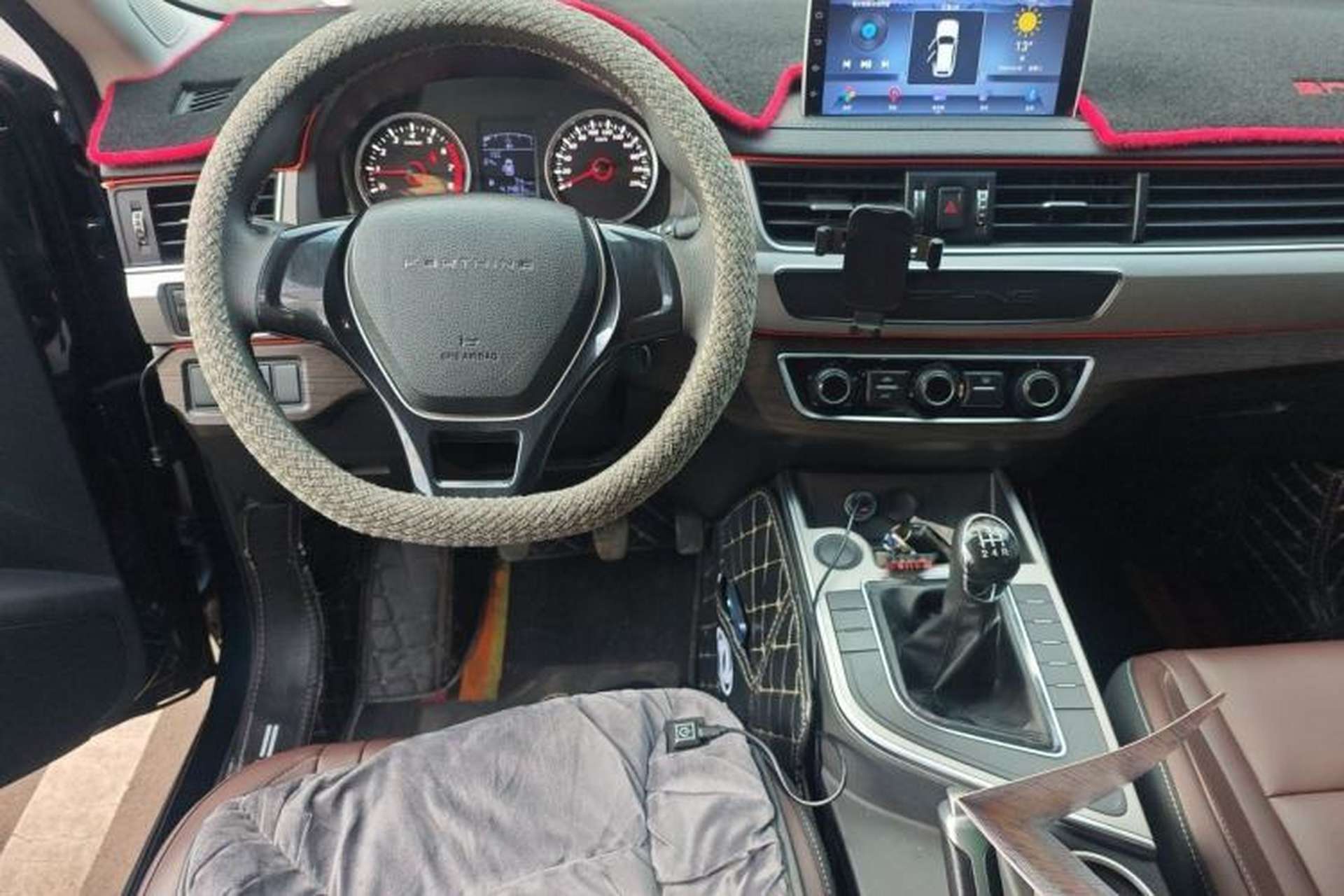 Used FORTHING T5 2022 Grand Edition 1.6L Manual Dream-Chasing Five-Seat Model Steering Wheel