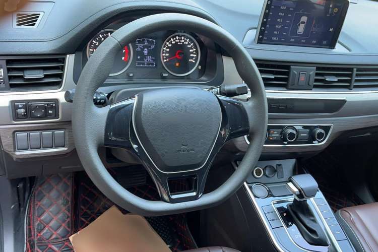 Used FORTHING T5 2022 Shengshi Edition 1.5T Automatic Dream Version Five Seats Steering Wheel