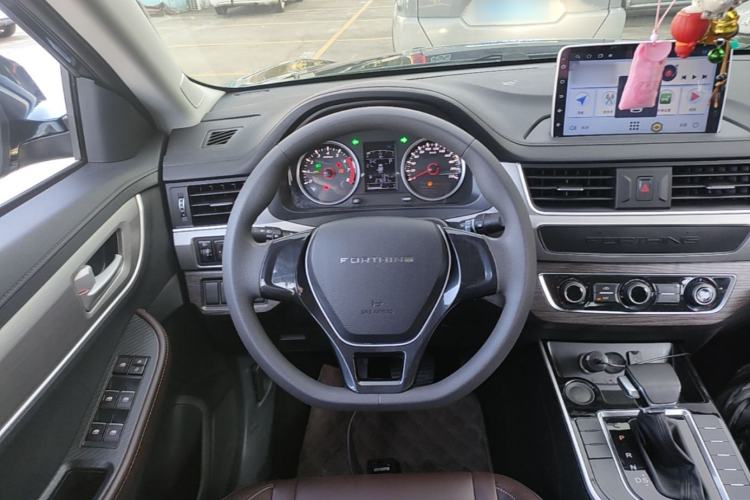 Used FORTHING T5 2022 Shengshi Edition 1.5T Automatic Dream Version Five Seats Steering Wheel