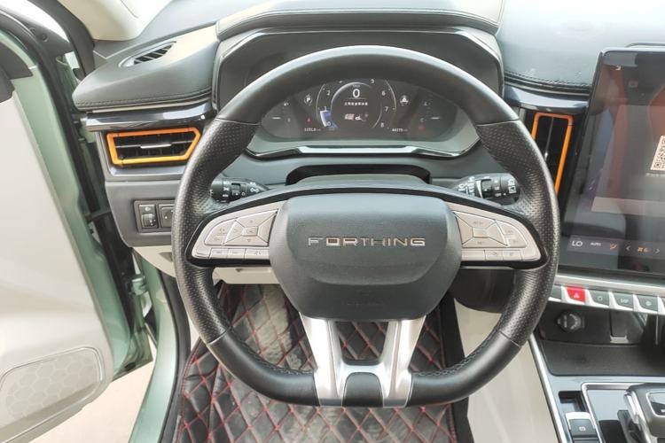 Used FORTHING T5 2022 Mach Edition 1.5T DCT Performance Model with Five Seats Steering Wheel