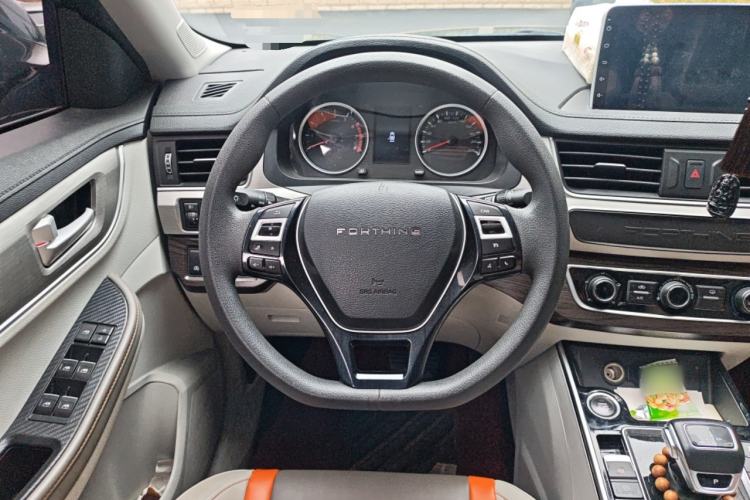 Used FORTHING T5 2022 Mach Edition 1.5T DCT High-Performance Five-Seater Steering Wheel