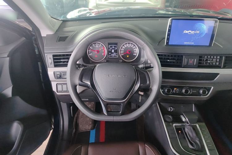 Used FORTHING T5 2022 Shengshi Edition 1.5T Automatic Dream Version Five Seats Steering Wheel