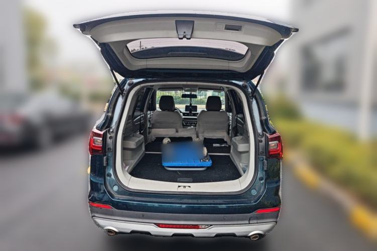 Used FORTHING T5 2022 Mach Edition 1.5T DCT High-Performance Five-Seater Trunk