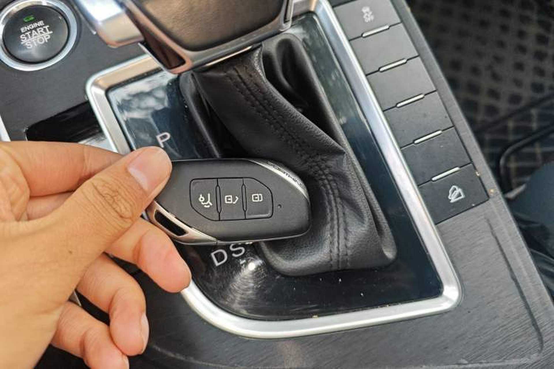 Used FORTHING T5 2022 Grand Edition 1.5T Automatic – Exclusive Seven-Seater for Key Accounts Vehicle Key