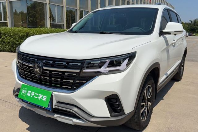 Ojetý FORTHING T5 2022 Shengshi Edition 1.5T Automatic Dream Version Five Seats