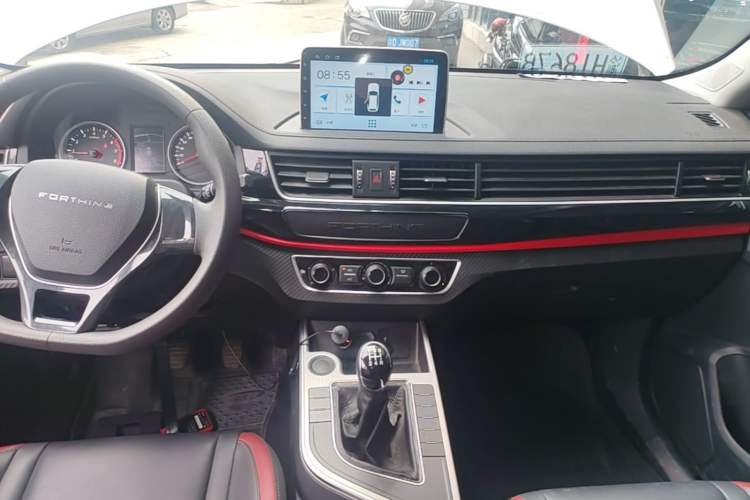 Used FORTHING T5 2022 Grand Edition 1.6L Manual Dream-Chasing Five-Seat Model Audio And AC Panel