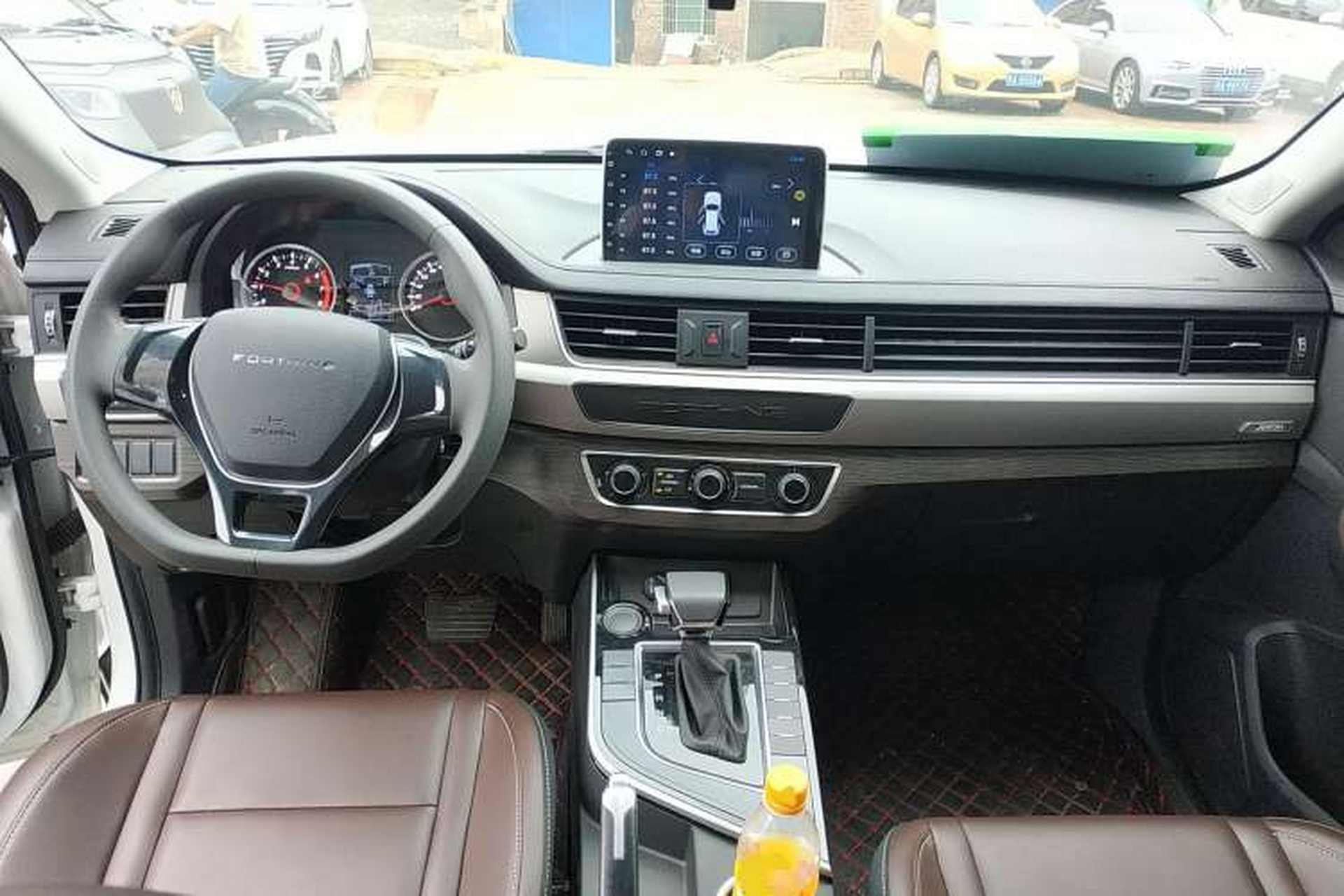 Used FORTHING T5 2022 Shengshi Edition 1.5T Automatic Dream Version Five Seats Center Console