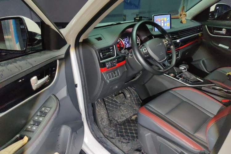 Used FORTHING T5 2022 Shengshi Version 1.5T Automatic - Yuanmeng Edition 5 Seats Driver Seat
