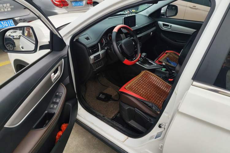 Used FORTHING T5 2022 Shengshi Edition 1.5T Automatic Dream Version Five Seats Driver Seat