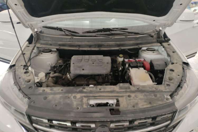 Used FORTHING T5 2022 Shengshi Edition 1.5T Automatic Dream Version Five Seats Engine Bay