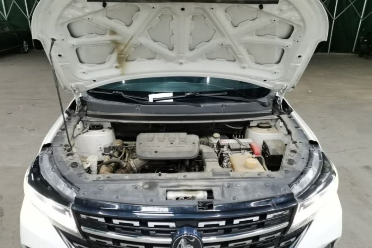 Used FORTHING T5 2022 Shengshi Version 1.5T Automatic - Yuanmeng Edition 5 Seats Engine Bay