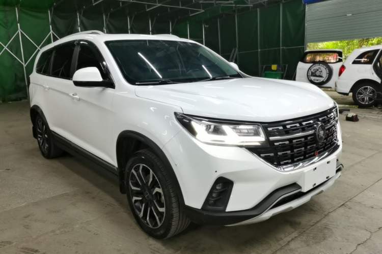 Used FORTHING T5 2022 Shengshi Version 1.5T Automatic - Yuanmeng Edition 5 Seats Exterior 1