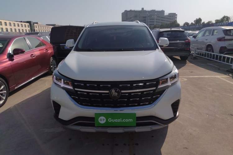 Used FORTHING T5 2022 Shengshi Edition 1.5T Automatic Dream Version Five Seats Exterior 1