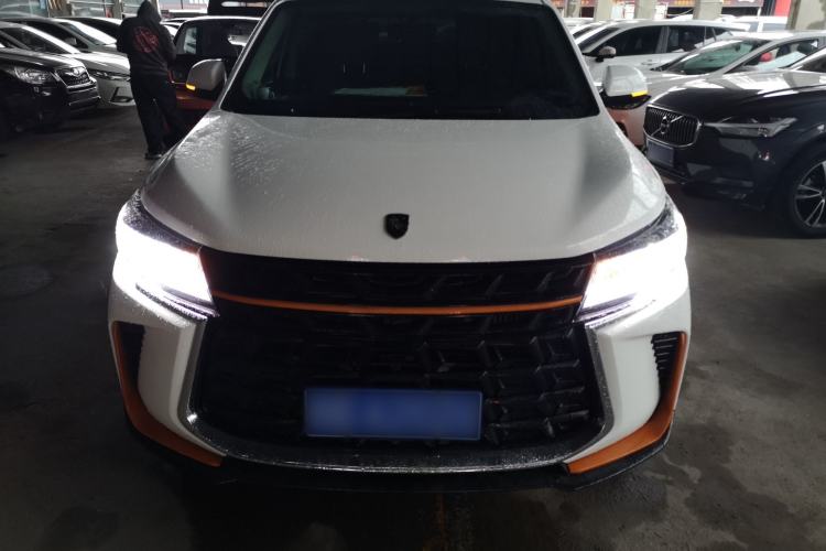 Used FORTHING T5 2022 Mach Edition 1.5T DCT Powerful 7-Seater Front