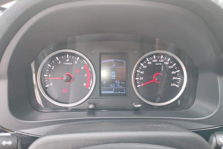 Used FORTHING T5 2022 Grand Edition 1.6L Manual Dream-Chasing Five-Seat Model Instrument Cluster