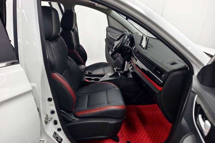 Used FORTHING T5 2022 Shengshi Version 1.5T Automatic - Yuanmeng Edition 5 Seats Interior 2
