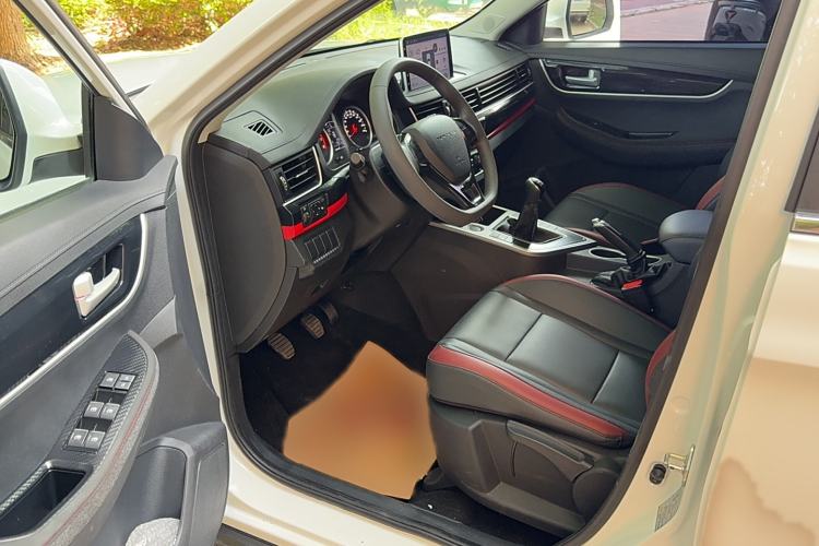 Used FORTHING T5 2022 Grand Edition 1.6L Manual Dream-Chasing Five-Seat Model Interior 3