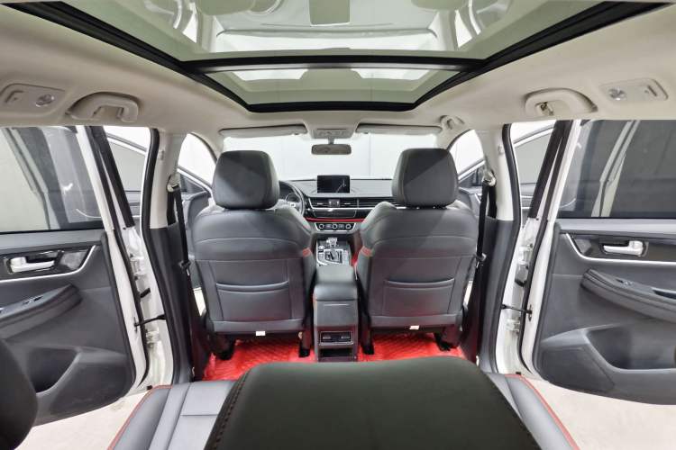 Used FORTHING T5 2022 Shengshi Version 1.5T Automatic - Yuanmeng Edition 5 Seats Interior 8