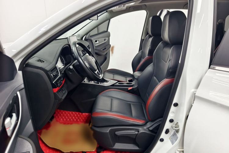 Used FORTHING T5 2022 Shengshi Version 1.5T Automatic - Yuanmeng Edition 5 Seats Interior 9