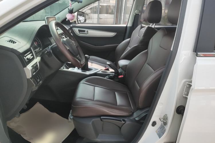 Used FORTHING T5 2022 Grand Edition 1.6L Manual Dream-Chasing Five-Seat Model Left Front Seat