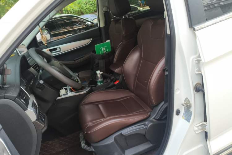 Used FORTHING T5 2022 Grand Edition 1.6L Manual Dream-Chasing Five-Seat Model Left Front Seat