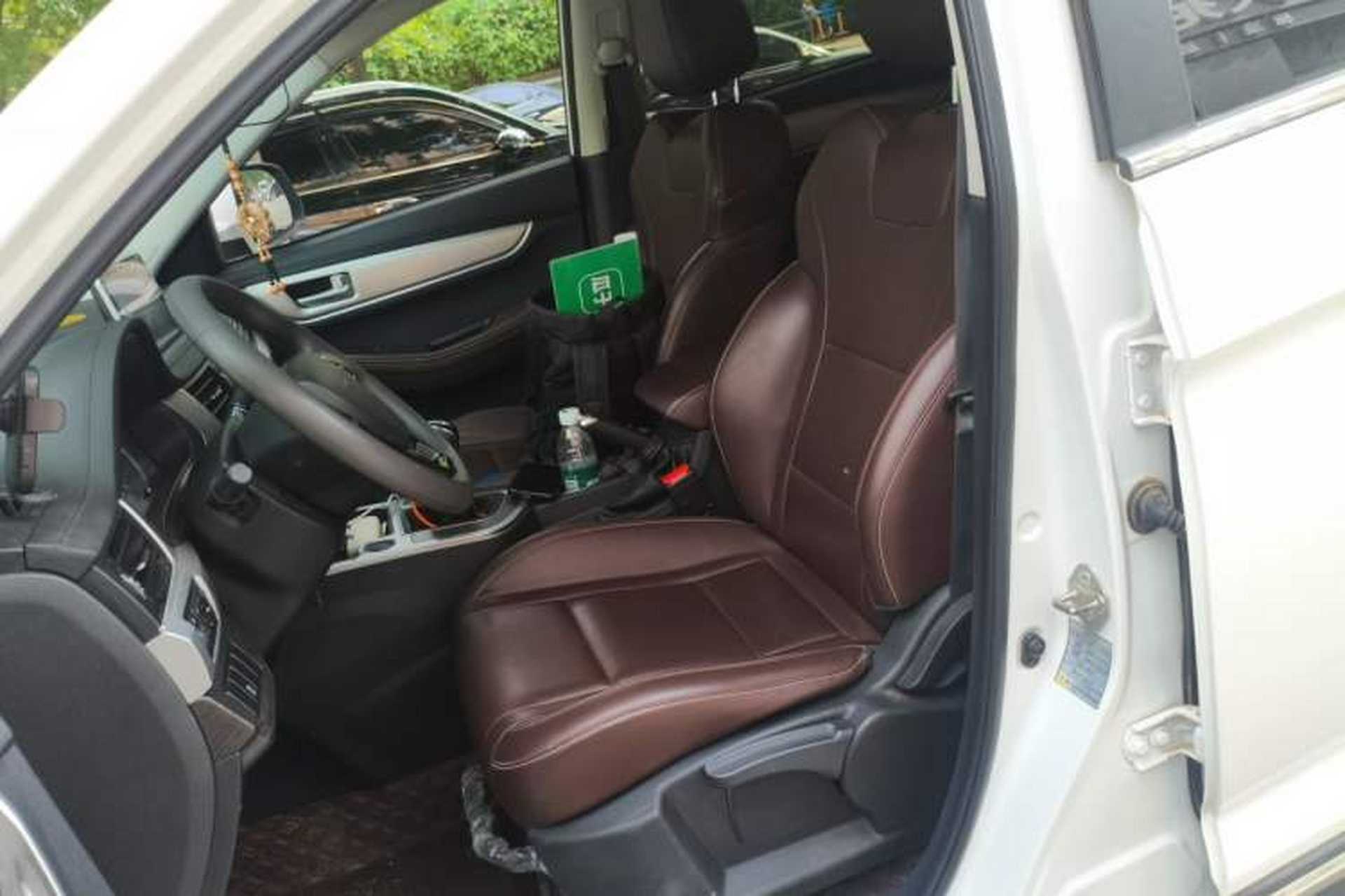 Used FORTHING T5 2022 Grand Edition 1.6L Manual Dream-Chasing Five-Seat Model Left Front Seat