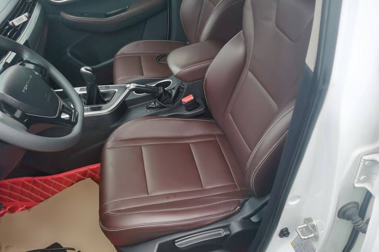 Used FORTHING T5 2022 Grand Edition 1.6L Manual Dream-Chasing Five-Seat Model Left Front Seat