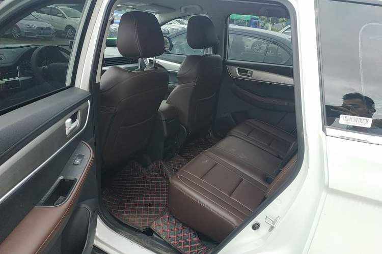 Used FORTHING T5 2022 Shengshi Edition 1.5T Automatic Dream Version Five Seats Left Rear Seat