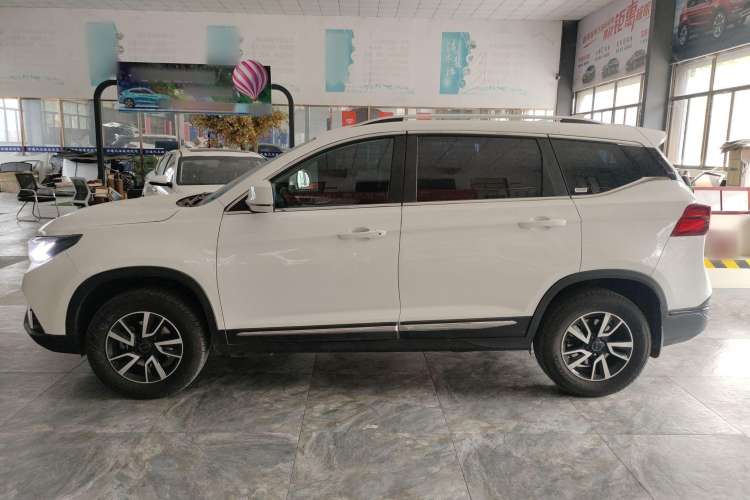 Used FORTHING T5 2022 Shengshi Edition 1.5T Automatic Dream Version Five Seats Left Side