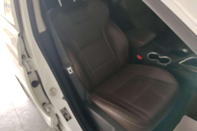 Used FORTHING T5 2022 Shengshi Edition 1.5T Automatic Dream Version Five Seats Right Front Seat