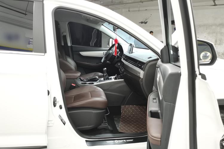 Used FORTHING T5 2022 Grand Edition 1.6L Manual Dream-Chasing Five-Seat Model Right Front Seat