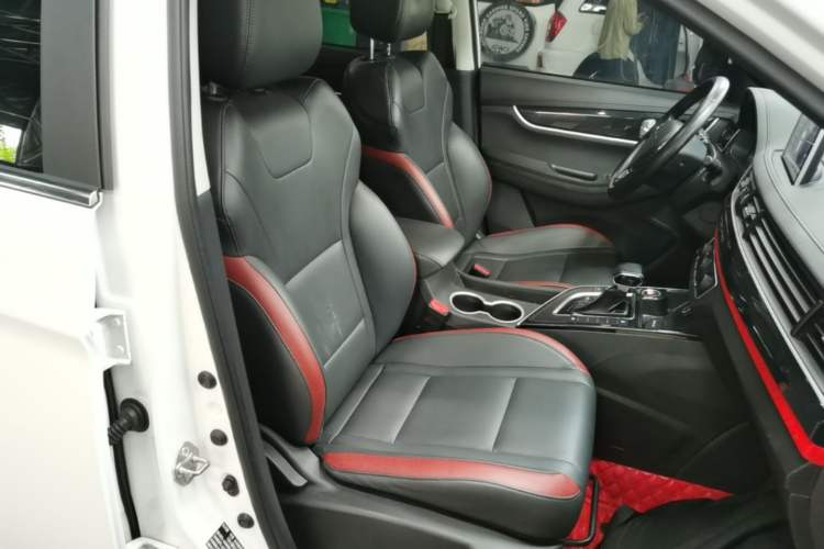 Used FORTHING T5 2022 Shengshi Version 1.5T Automatic - Yuanmeng Edition 5 Seats Right Front Seat