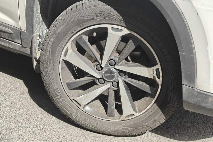 Used FORTHING T5 2022 Grand Edition 1.6L Manual Dream Version 5-Seater Right Front Wheel Hub