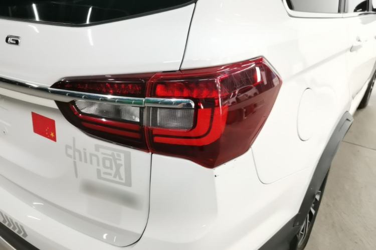 Used FORTHING T5 2022 Shengshi Version 1.5T Automatic - Yuanmeng Edition 5 Seats Right Rear Taillight