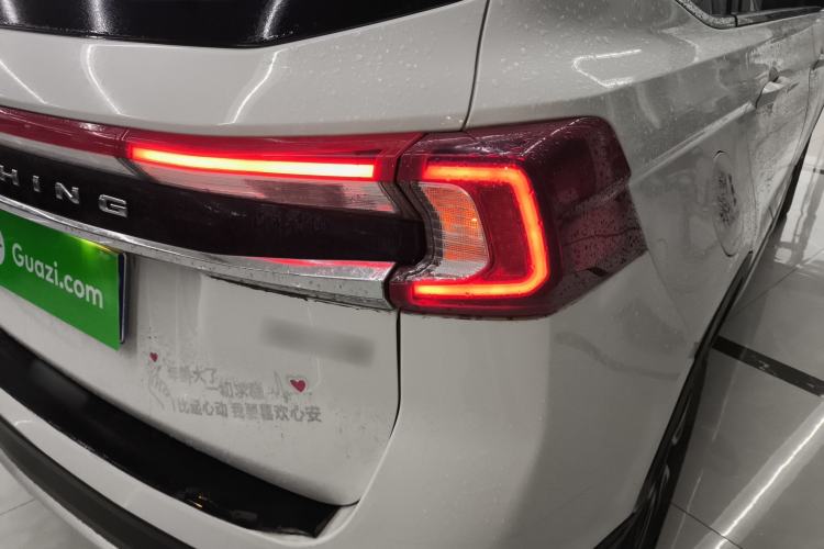 Used FORTHING T5 2022 Grand Edition 1.6L Manual Dream-Chasing Five-Seat Model Right Rear Taillight