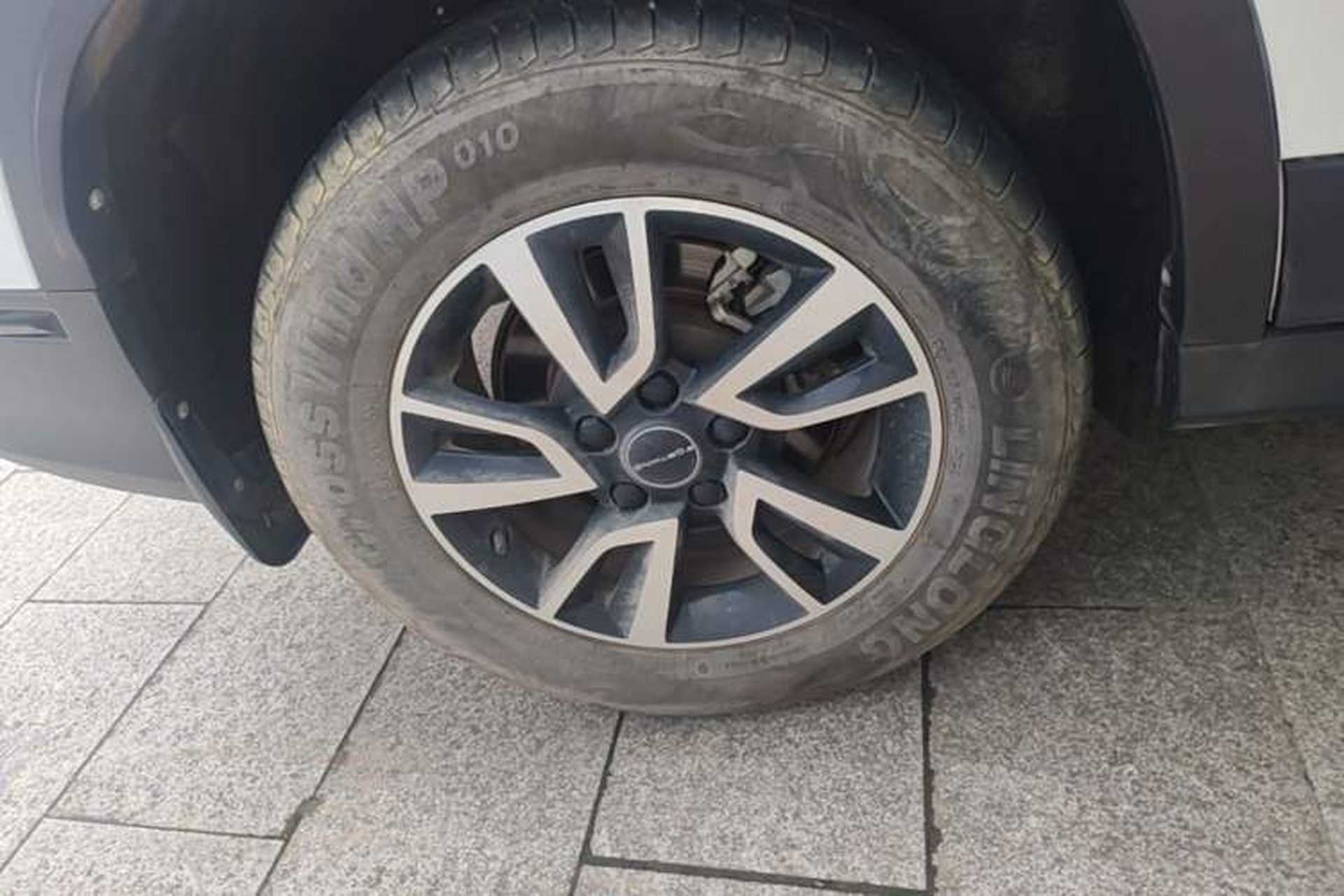 Used FORTHING T5 2022 Grand Edition 1.6L Manual Dream-Chasing Five-Seat Model Right Rear Wheel Hub