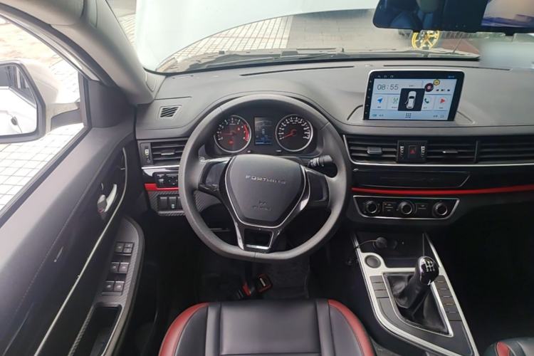 Used FORTHING T5 2022 Grand Edition 1.6L Manual Dream-Chasing Five-Seat Model Steering Wheel