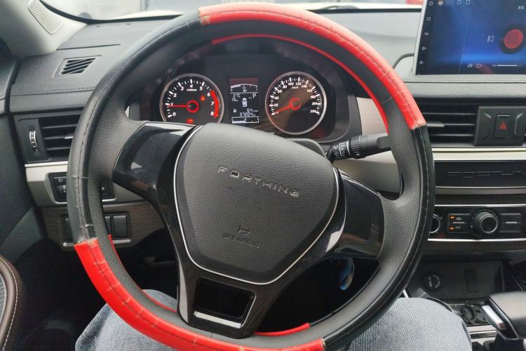 Used FORTHING T5 2022 Shengshi Edition 1.5T Automatic Dream Version Five Seats Steering Wheel