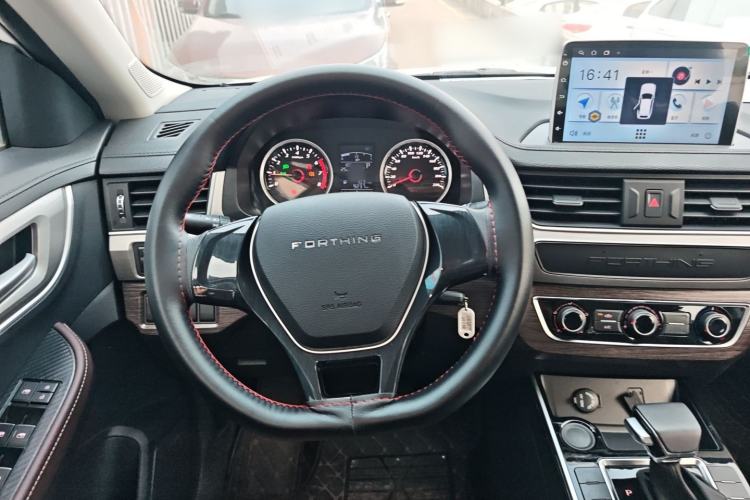 Used FORTHING T5 2022 Shengshi Edition 1.5T Automatic Dream Version Five Seats Steering Wheel