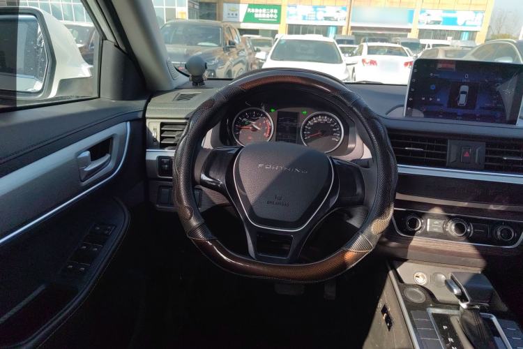 Used FORTHING T5 2022 Shengshi Edition 1.5T Automatic Dream Version Five Seats Steering Wheel