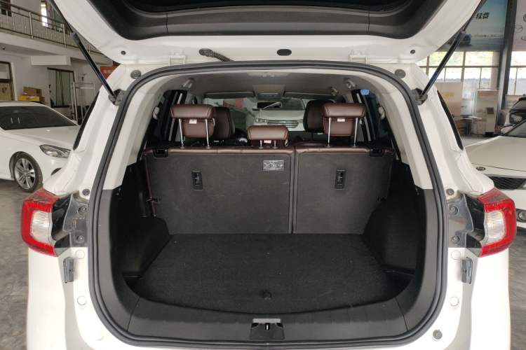 Used FORTHING T5 2022 Shengshi Edition 1.5T Automatic Dream Version Five Seats Trunk