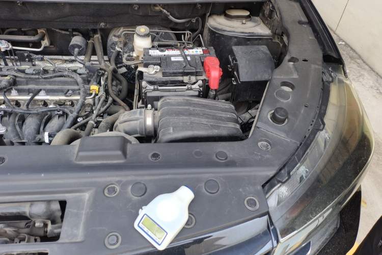 Used FORTHING T5 2023 Grand Edition 1.6L Manual Dream Version Five Seats Engine Bay Left