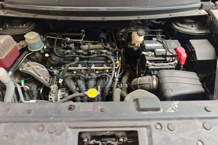 Used FORTHING T5 2023 Grand Edition 1.6L Manual Dream Version Five Seats Engine Bay