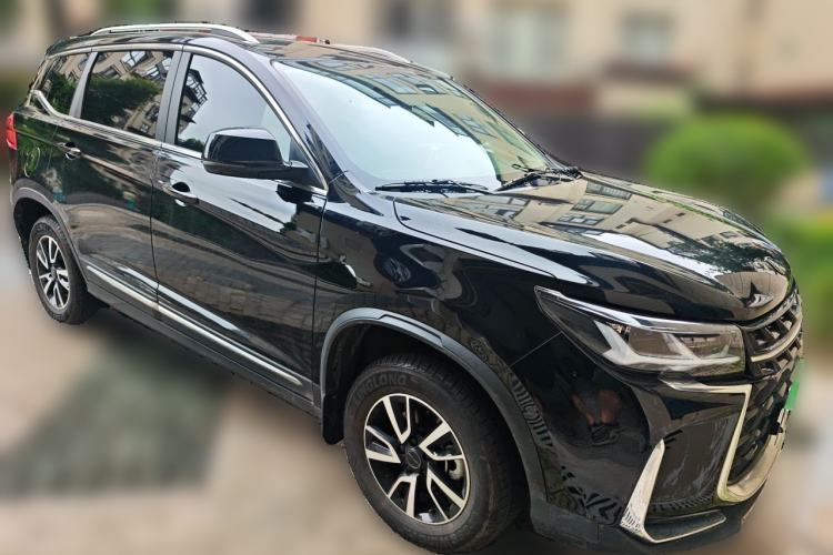 Used FORTHING T5 2023 Grand Edition 1.6L Manual Dream Version Five Seats Front Right 45 Deg