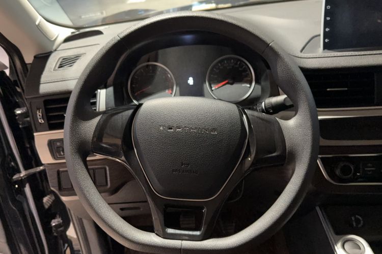 Used FORTHING T5 2023 Grand Edition 1.6L Manual Dream Version Five Seats Steering Wheel