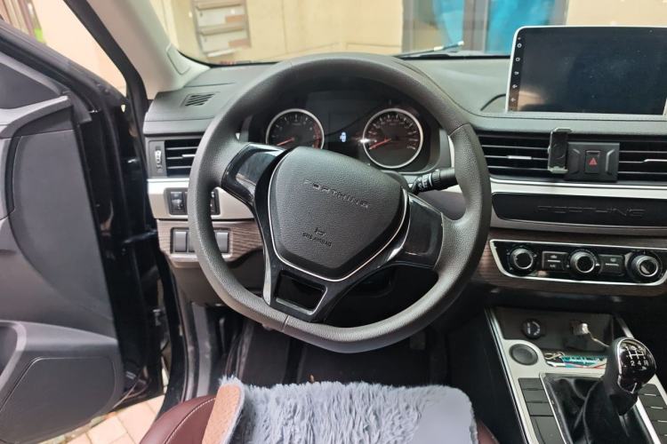 Used FORTHING T5 2023 Grand Edition 1.6L Manual Dream Version Five Seats Steering Wheel