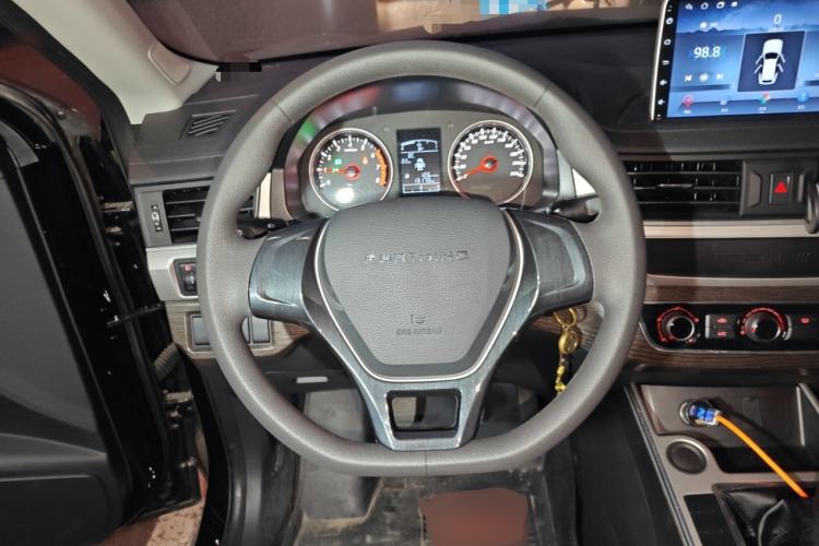 Used FORTHING T5 2023 Grand Edition 1.6L Manual Dream Version Five Seats Steering Wheel
