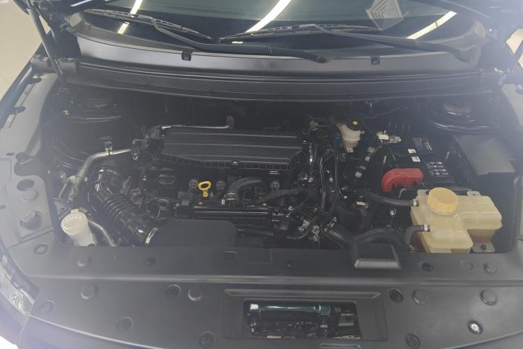 Used FORTHING T5 2023 Mach Edition 1.5T DCT Xunchi Version 7 Seats Engine Bay