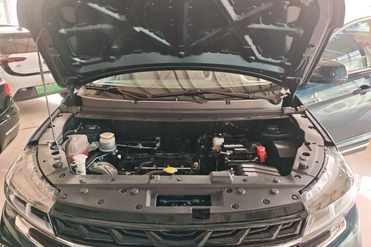 Used FORTHING T5 2023 Grand Edition 1.6L Manual Dream Version Five Seats Engine Bay